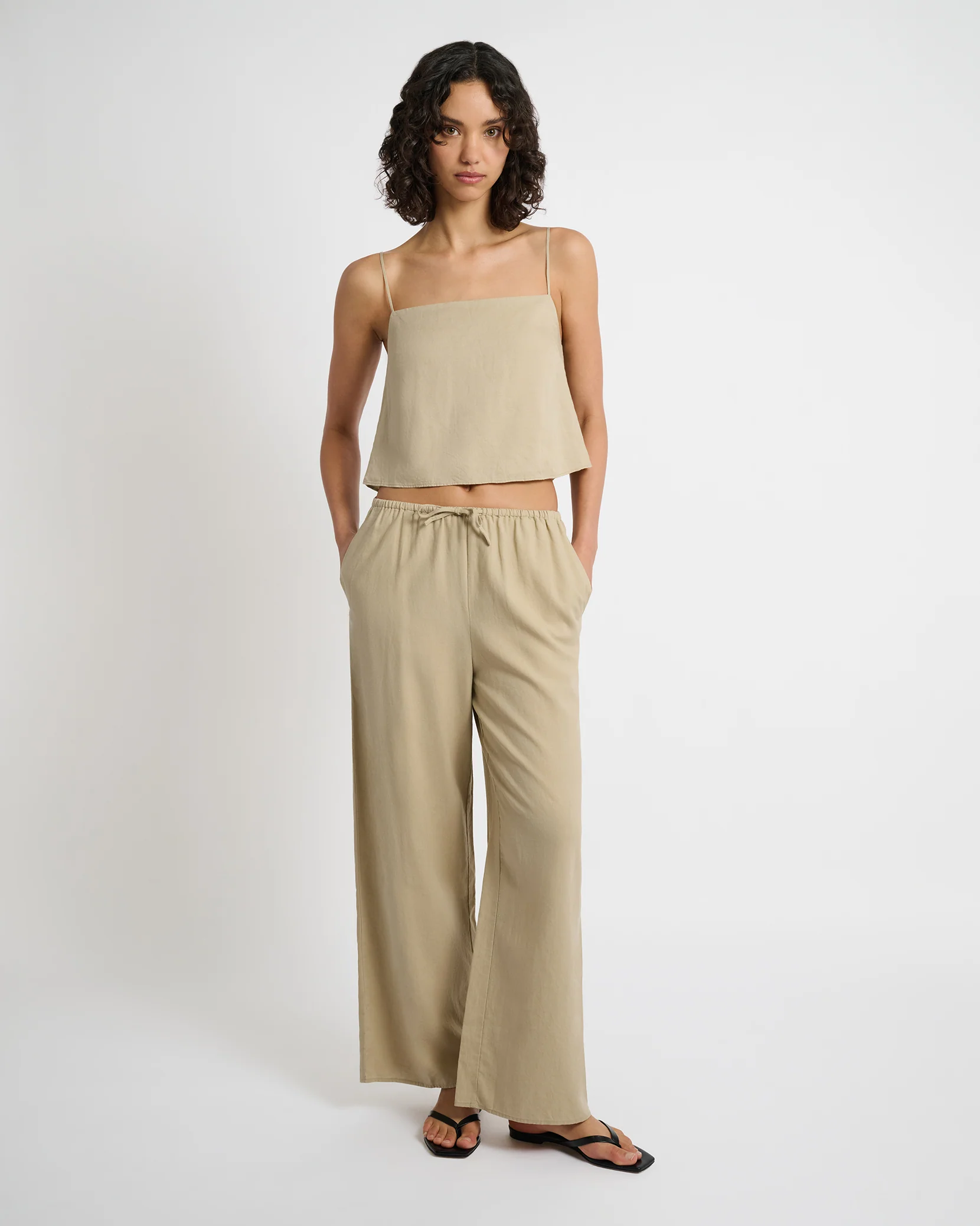 Air Linen Drawstring Pant - Image 3
