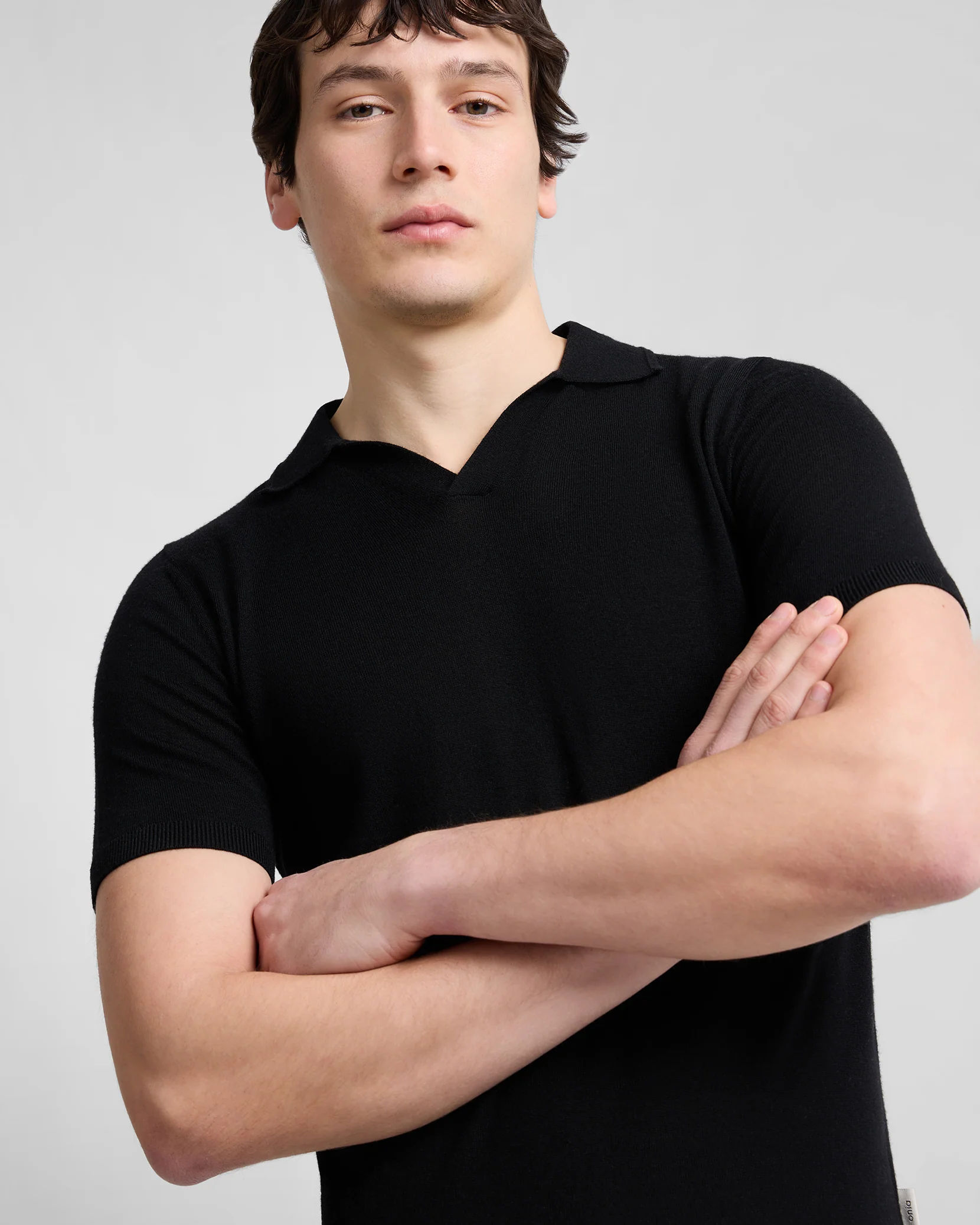 Extra Fine Merino Wool Short Sleeve Johnny Collar Polo - Image 4