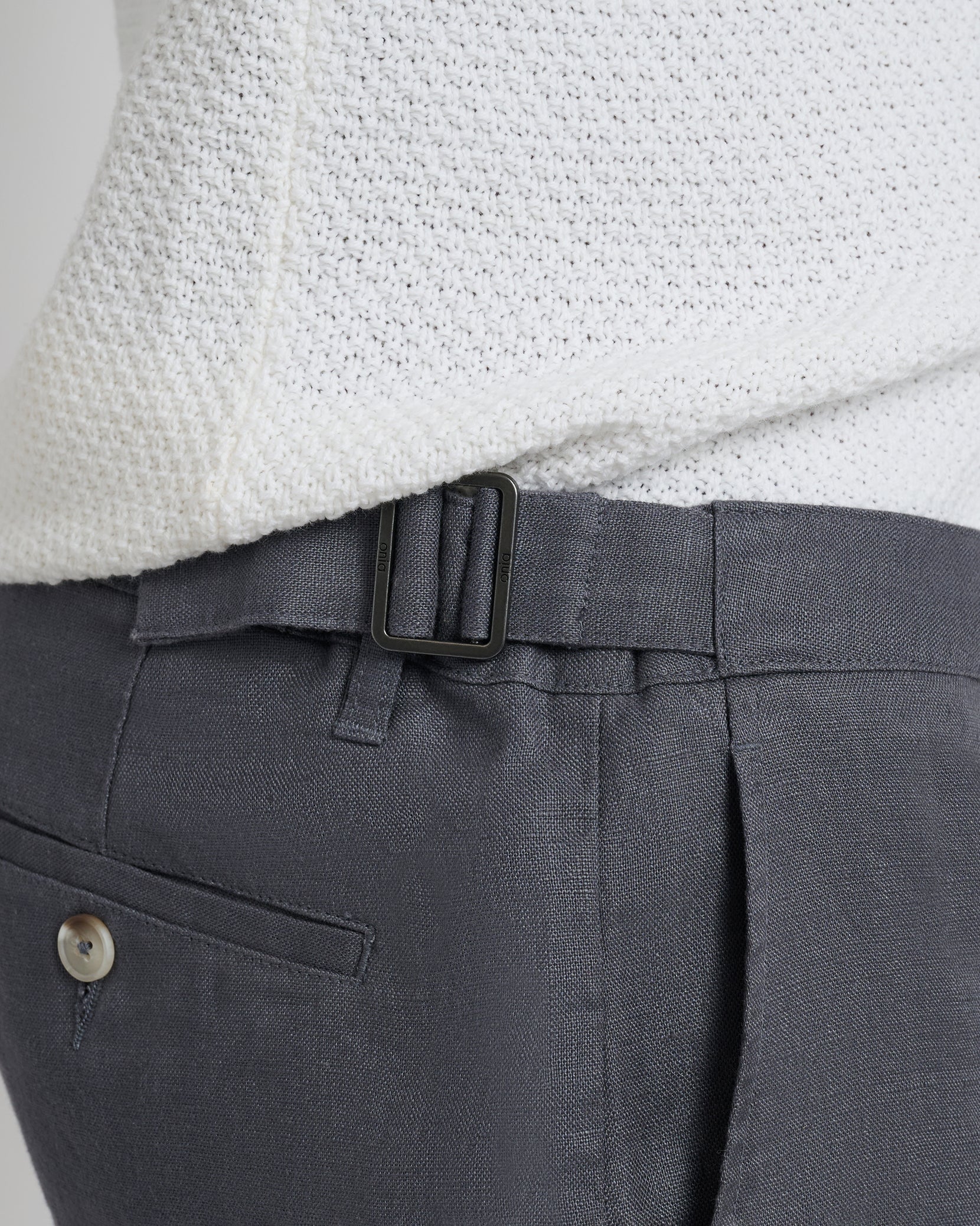 Linen Fixed-Waist Short - Image 3