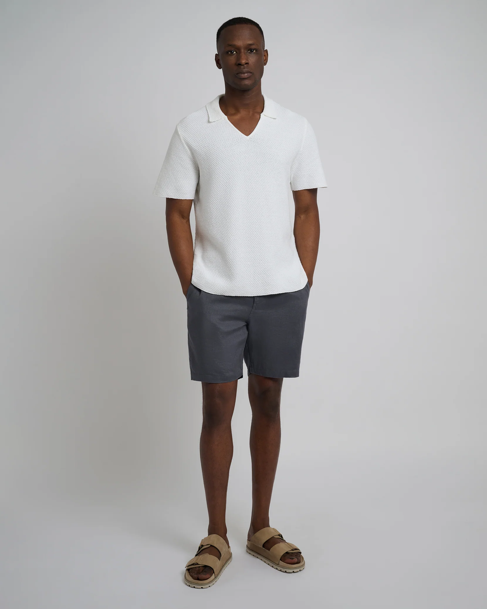 Linen Fixed-Waist Short - Image 4