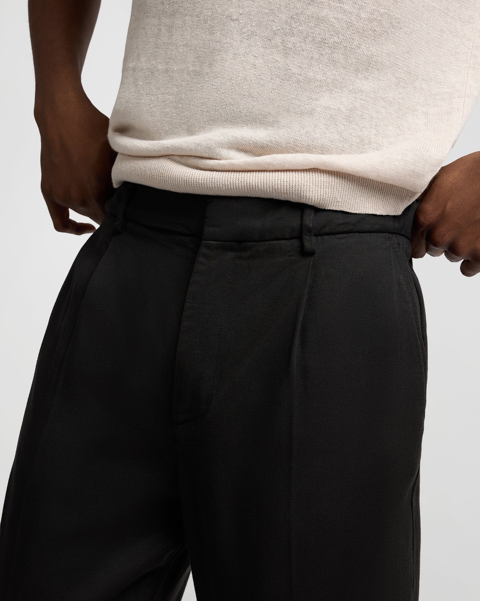 Lyocell Pleated Trouser - Image 4
