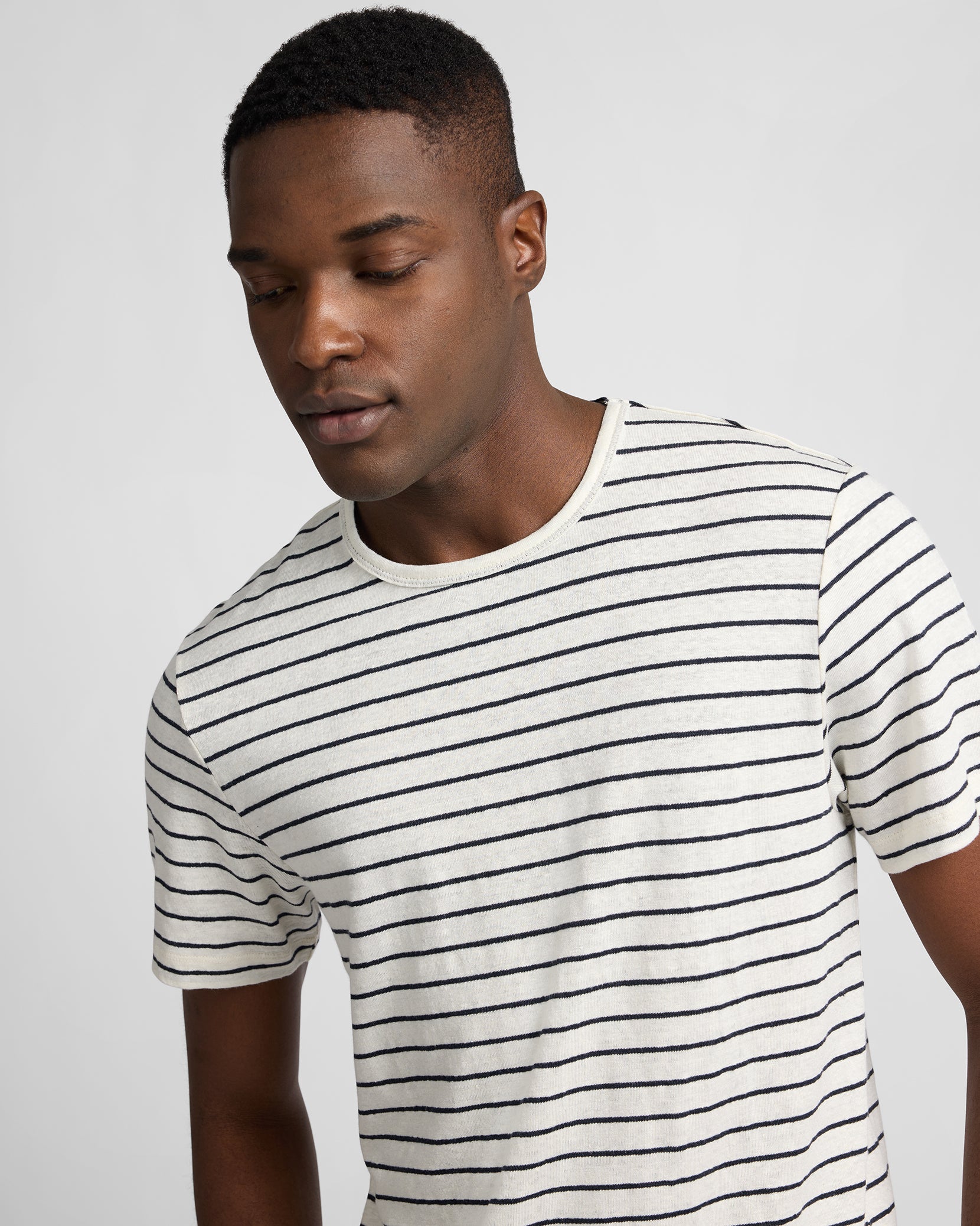 Stretch Linen Crewneck Tee - Image 4