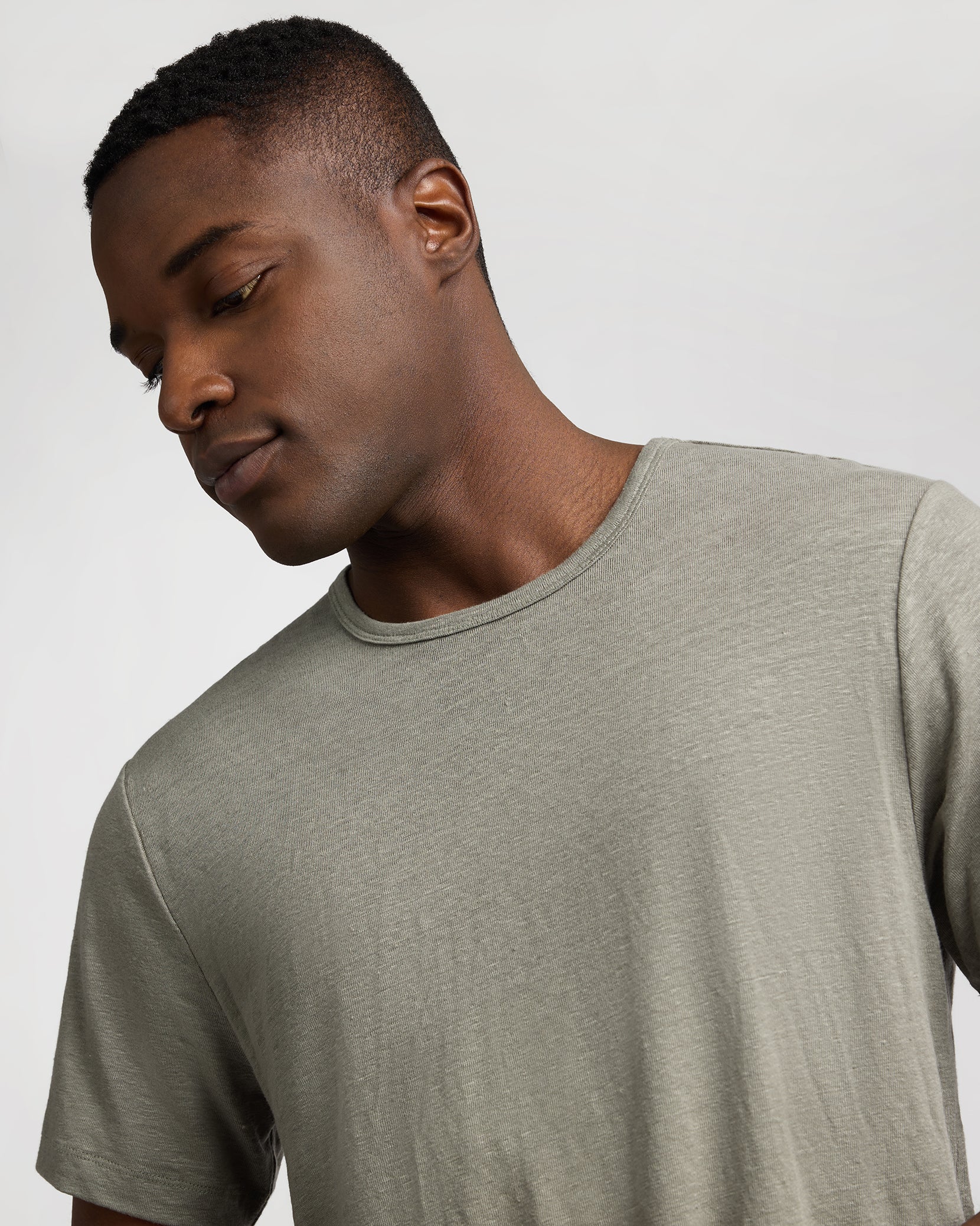 Stretch Linen Crewneck Tee - Image 4